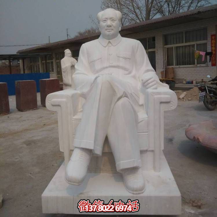 漢白玉石雕毛主席雕塑——走進(jìn)中國(guó)景區(qū)，欣賞傳統(tǒng)美術(shù)