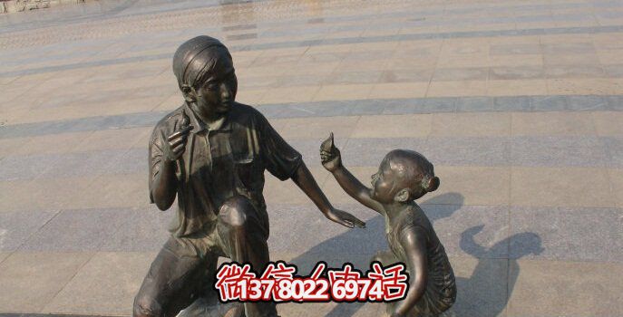 母女銅雕一次游覽公園、參與游戲、體驗(yàn)雕塑的絕佳體驗(yàn)