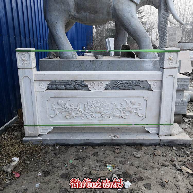 精美石雕扶手欄桿，完美裝飾戶外