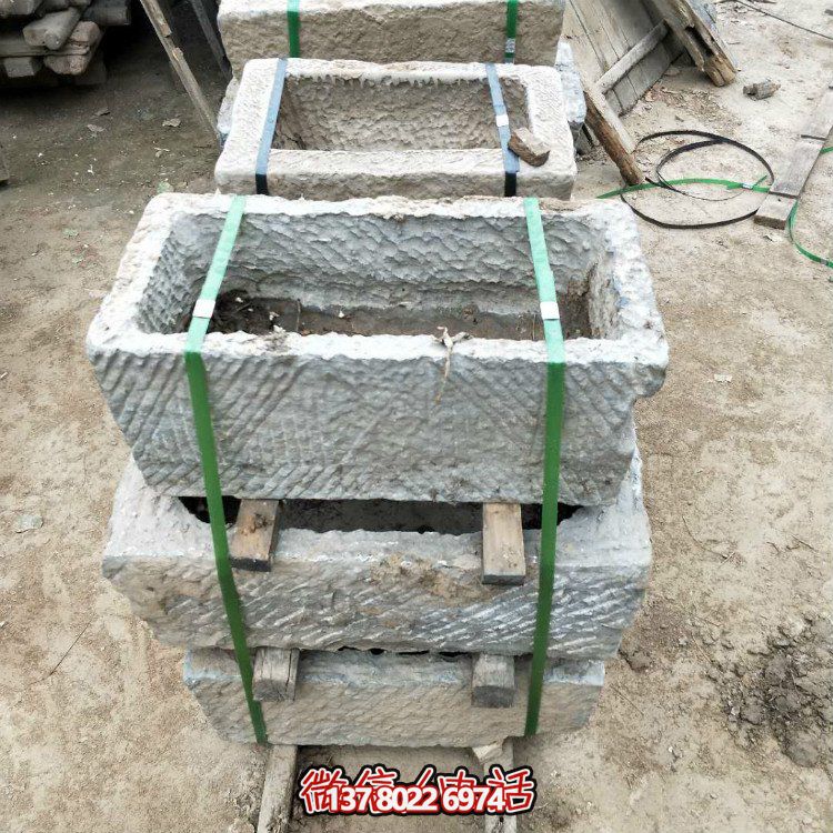 傳統(tǒng)工藝雕刻大理石擺件，點(diǎn)綴老石槽庭院造景