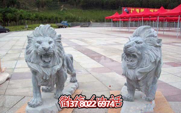 大型石雕獅子雕塑，給景區(qū)帶來(lái)濃厚的歷史氛圍