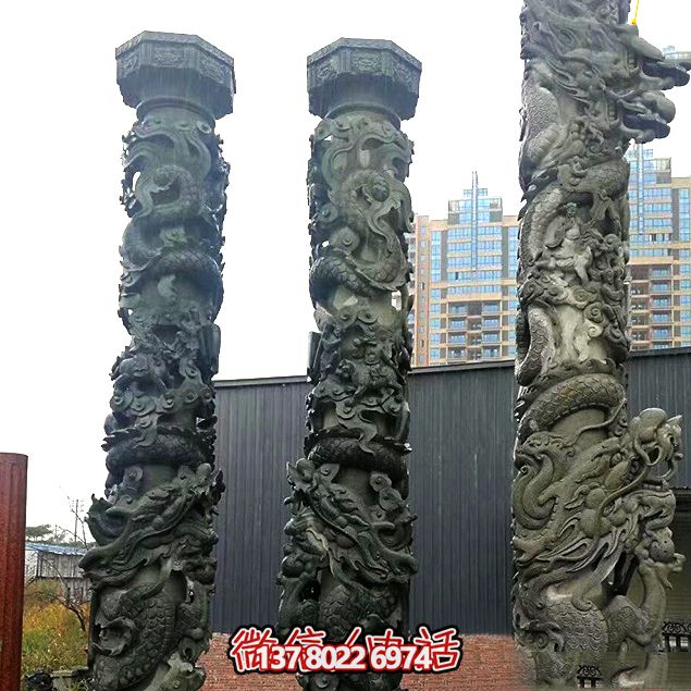 仿青石中國(guó)龍柱，為酒店門前增添靈動(dòng)氣息