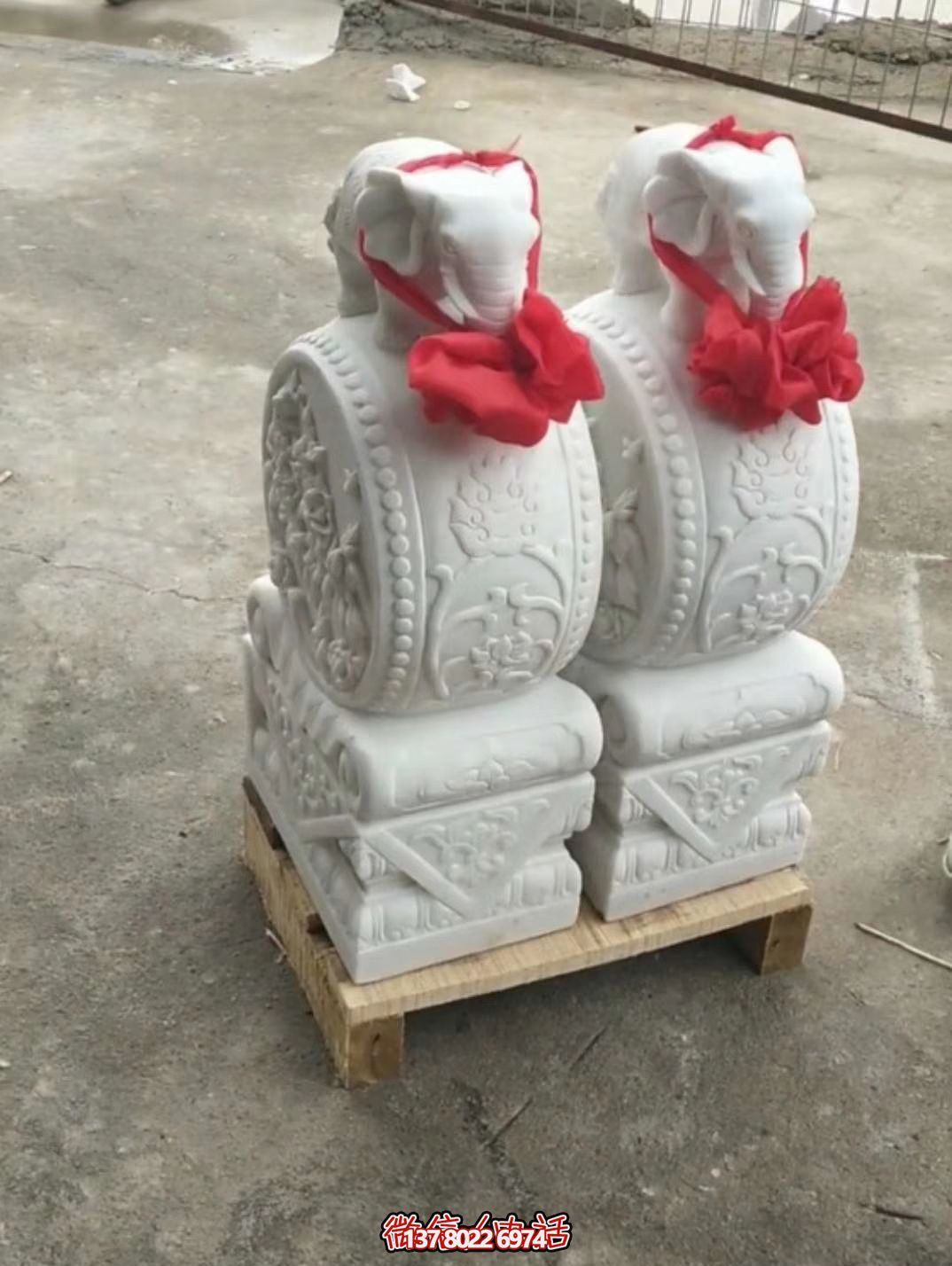 漢白玉吉祥小象雕塑，石門(mén)口擺放門(mén)墩