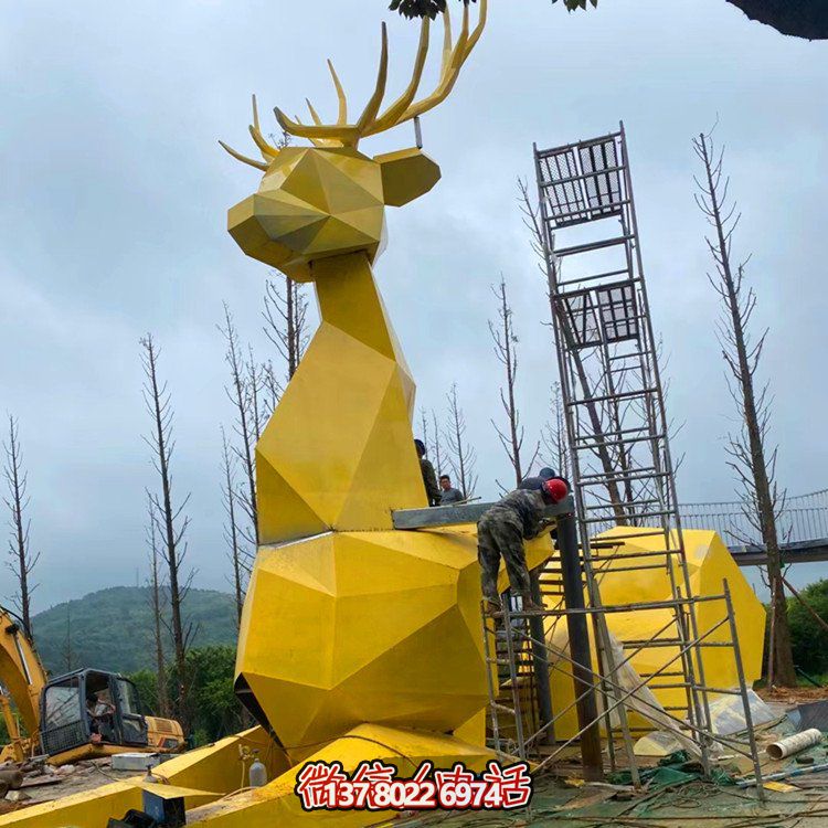 大型梅花鹿雕塑，點(diǎn)亮公園廣場(chǎng)景觀