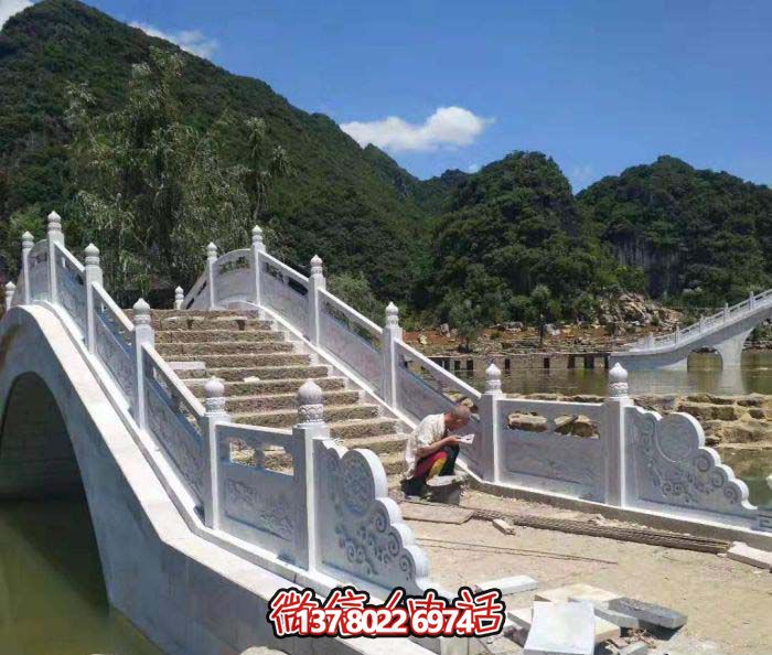 石拱橋，精美漢白玉欄桿，美景美景