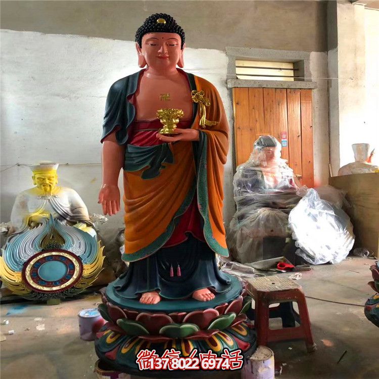 玻璃鋼彩繪神佛三圣雕塑，為景區(qū)大型景觀裝飾品
