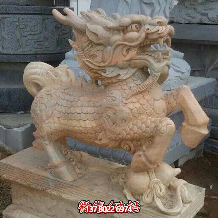 漢白玉獅子瑞獸石雕，給您的企業(yè)門前帶來(lái)吉祥福氣