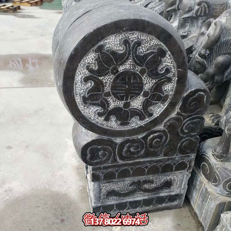 精美青石浮雕抱鼓石雕塑，點綴門口庭院