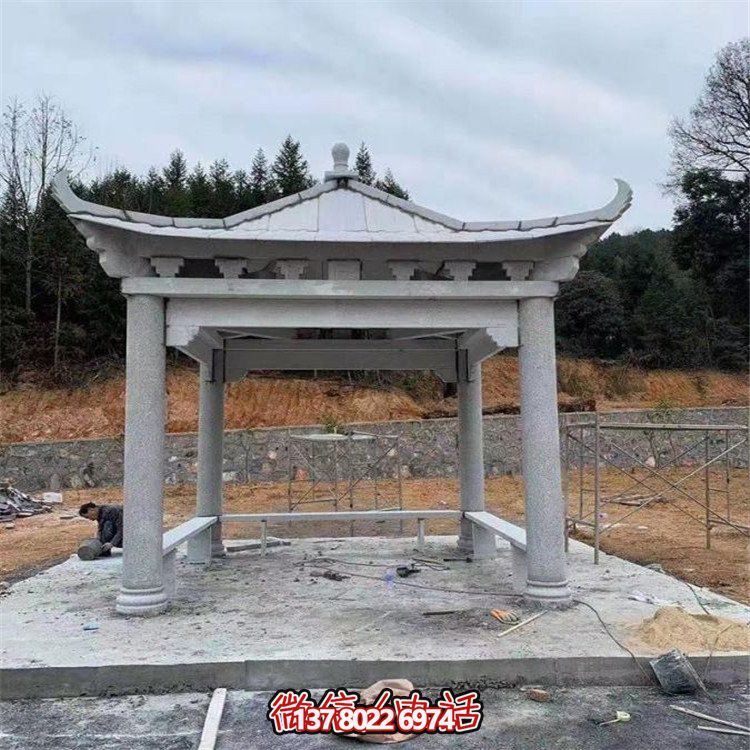 獨具魅力的石雕涼亭，點綴園林景觀