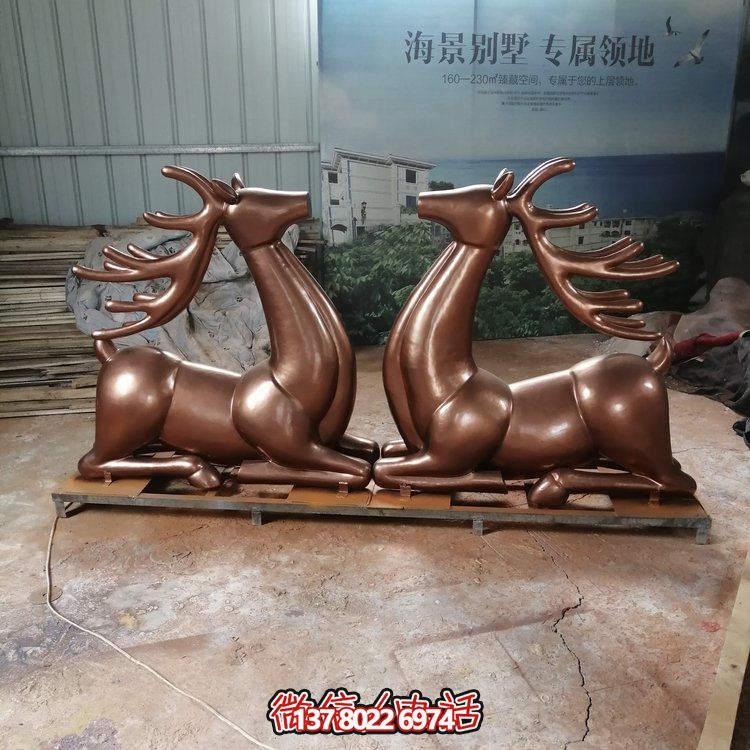 仿銅梅花鹿雕塑玻璃鋼擺件，園林景觀裝飾