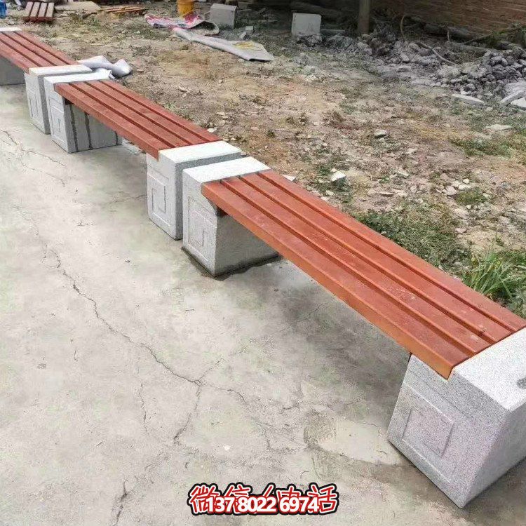 大理石仿木形石凳，點綴校園草坪