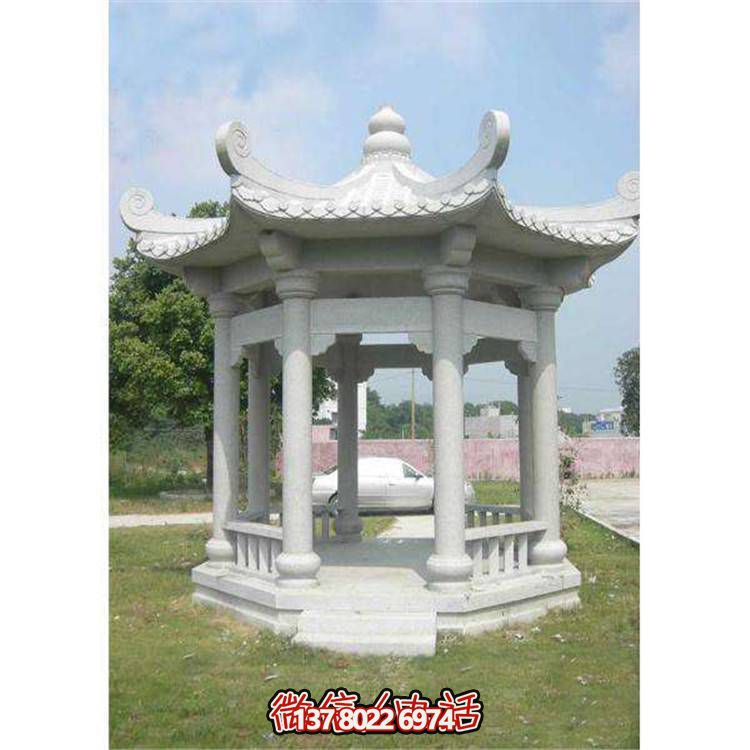 精美石雕涼亭，為公園添彩